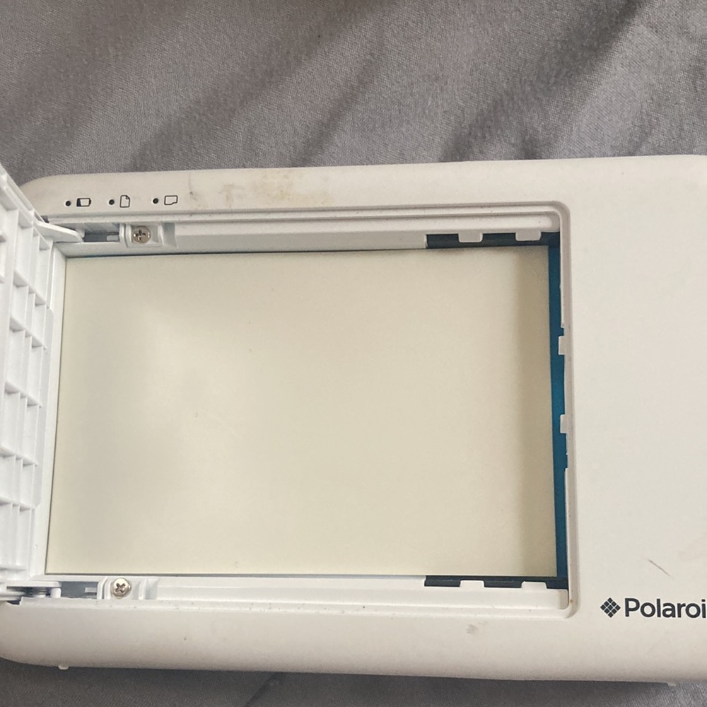 Must Go Polaroid Snap Camera & Zink Paper Set. Re… - image 5